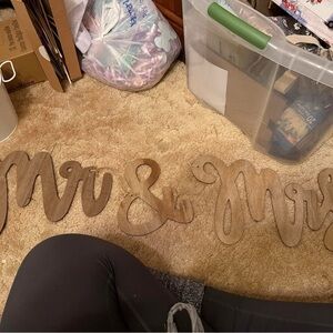 Wooden 'Mr & Mrs' Sign
